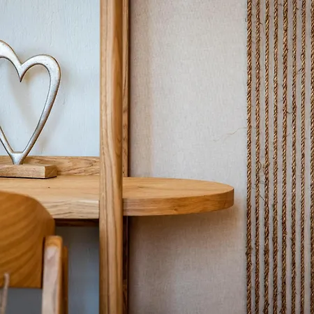 Nektaria Villa Alikias