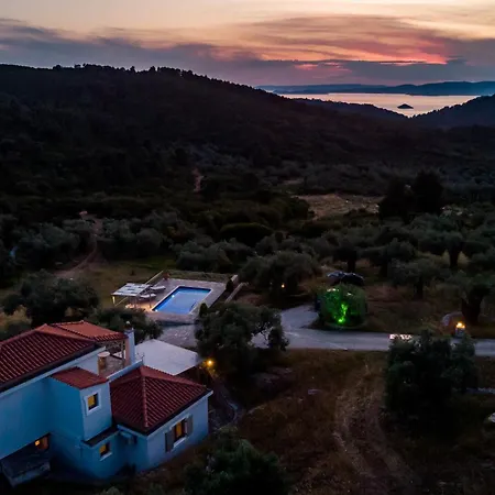 Nektaria * Alikias