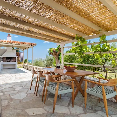 Nektaria Villa