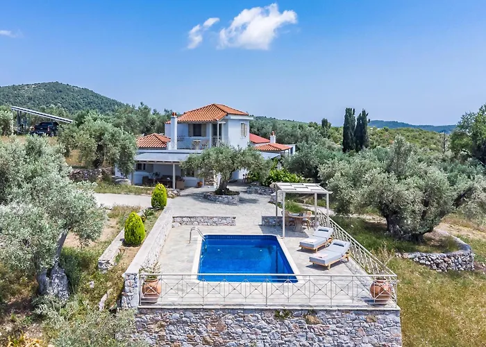 Nektaria Villa Alikias