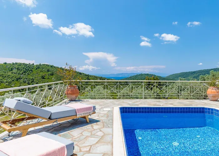 Nektaria Villa Alikiász